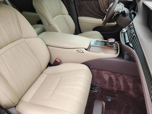 Used 2020 Lexus LS 500 w/ Interior Upgrade Package RWD image 6