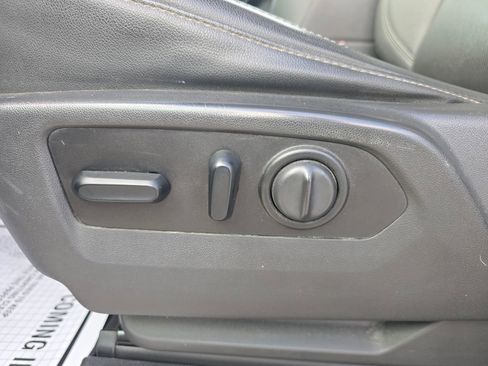 Used 2021 GMC Sierra 2500 SLT w/ SLT Premium Package image 24