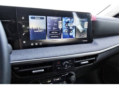 New 2026 Nissan Kicks SV image 17