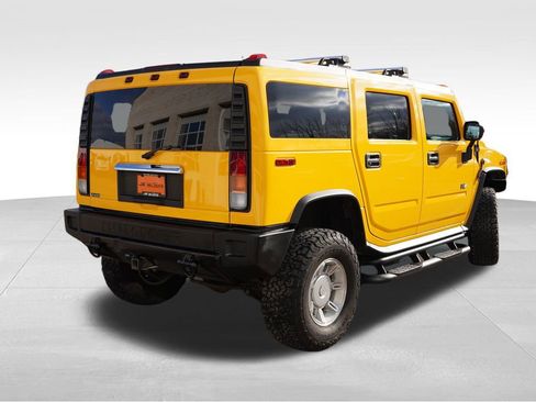 Used 2004 HUMMER H2 w/ Preferred Equipment Group image 5
