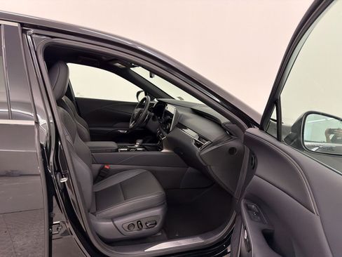 Certified 2025 Lexus RX 350 FWD w/ Technology Package image 30