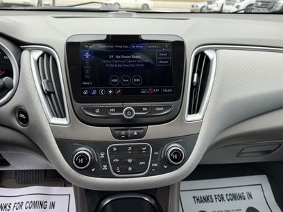 Used 2022 Chevrolet Malibu LT