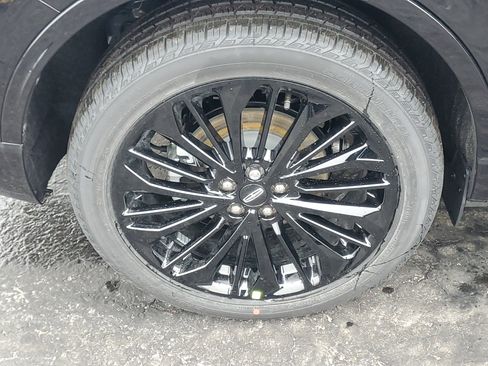 New 2026 Lincoln Corsair Premiere image 5