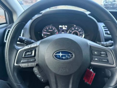 Used 2015 Subaru Crosstrek 2.0i Premium image 13
