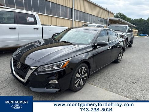 Used 2019 Nissan Altima 2.5 SV FWD image 1
