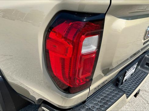 Used 2023 GMC Canyon AT4 w/ LPO, Skid Plate Package AWD/4WD image 28