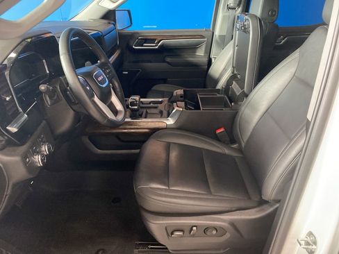 Certified 2025 GMC Sierra 1500 Elevation w/ Elevation Premium Package image 8