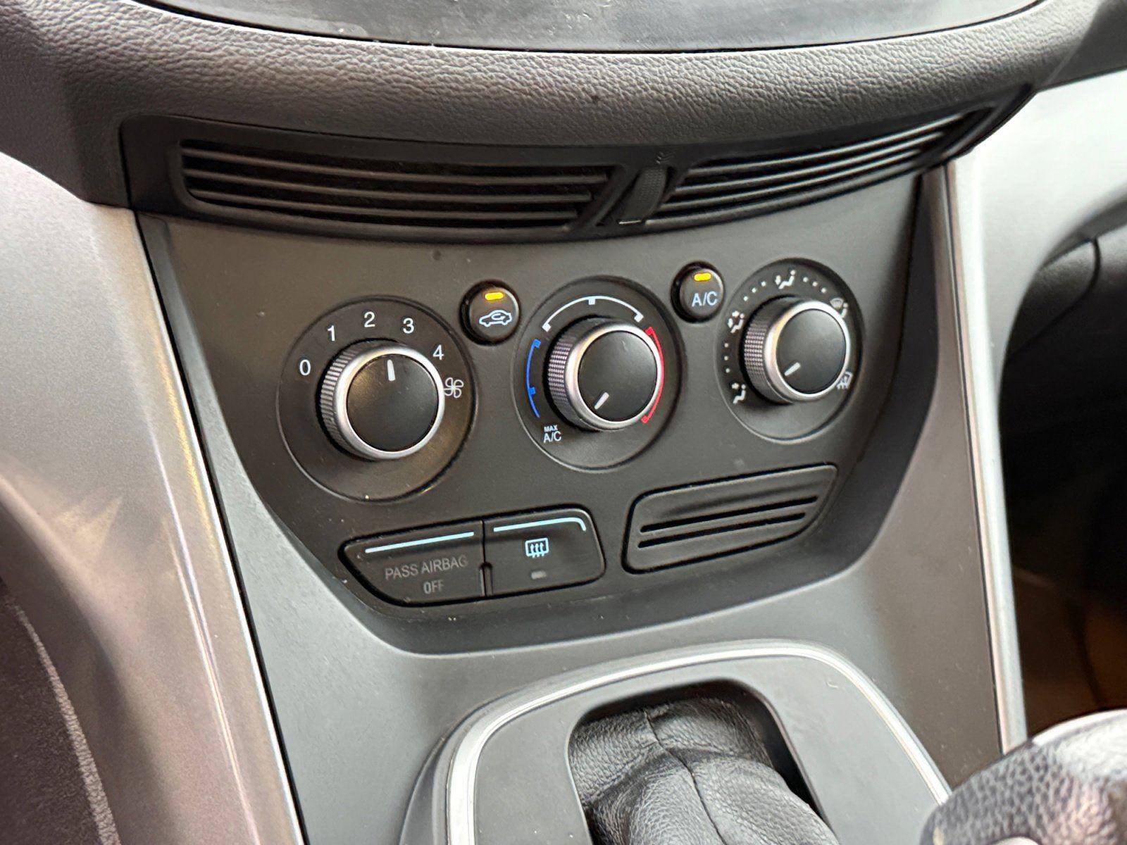 Used 2013 Ford Escape SE FWD image 24