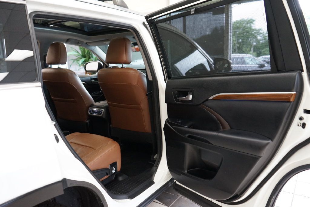 Used 2018 Toyota Highlander Limited Platinum AWD/4WD image 53