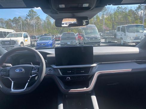 New 2026 Ford Explorer ST-Line w/ ST-Line Street Pack AWD/4WD image 25