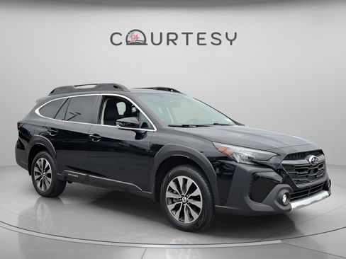 Used 2025 Subaru Outback Limited w/ Popular Package #2 image 7