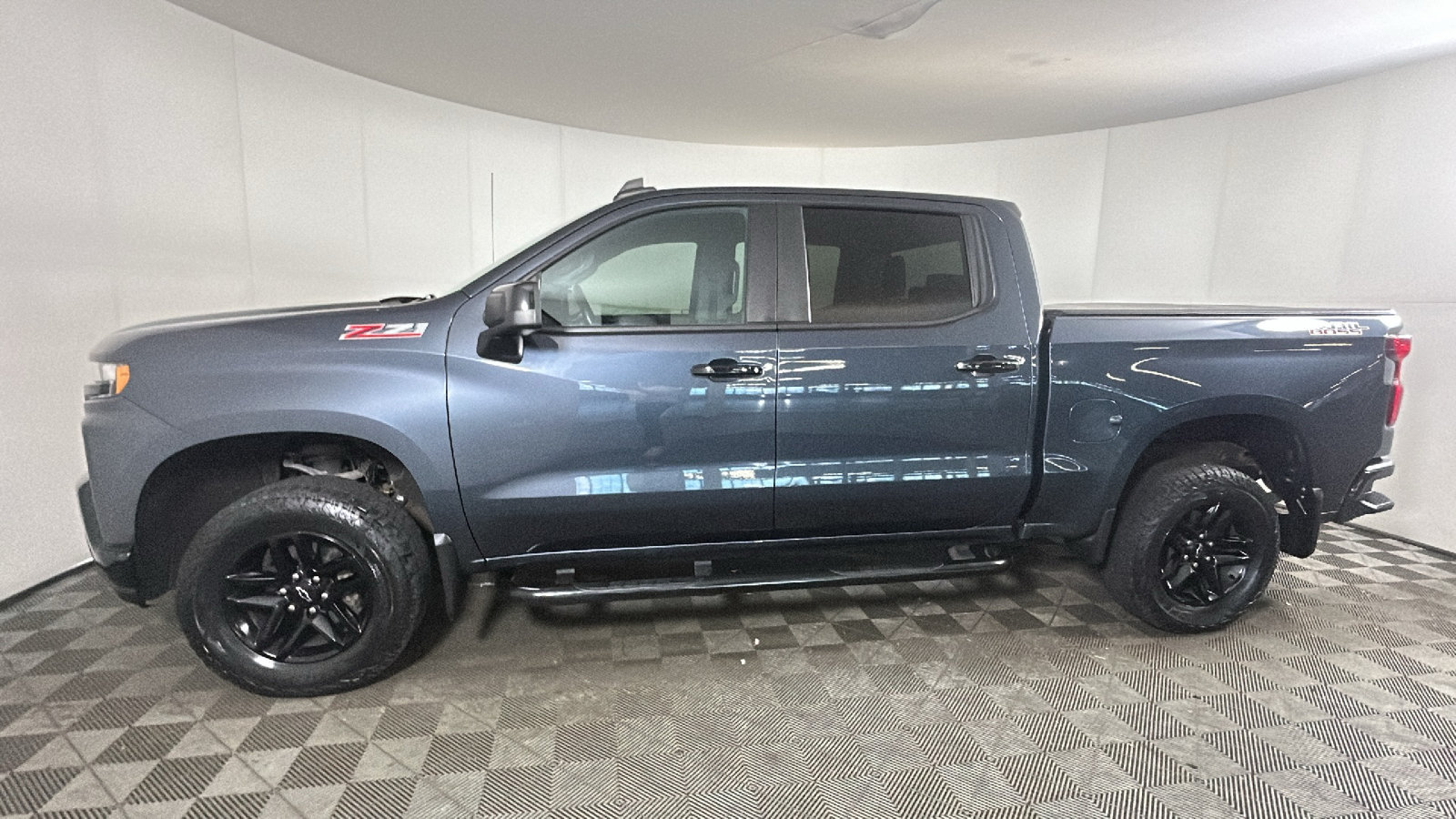 Used 2020 Chevrolet Silverado 1500 LT Trail Boss w/ Convenience Package AWD/4WD image 7