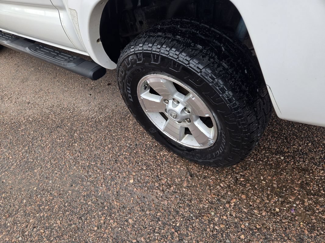 Used 2012 Toyota Tacoma 4x4 Double Cab w/ TRD Sport Pkg image 7
