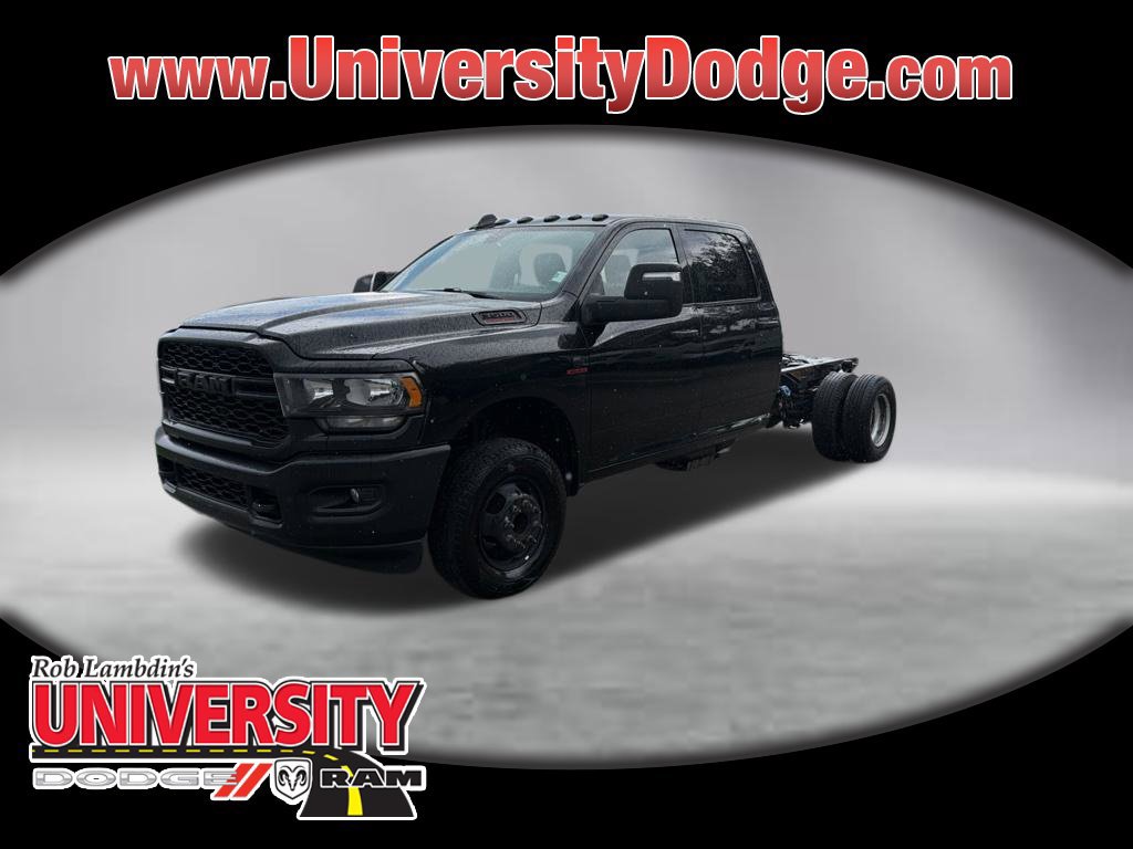 Used 2024 RAM 3500 2WD Crew Cab DRW image 1