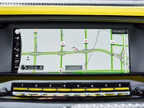 Used 2022 Rolls-Royce Cullinan Black Badge w/ Dark Exterior Package image 80