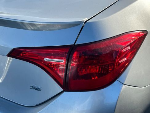 Used 2018 Toyota Corolla SE image 18
