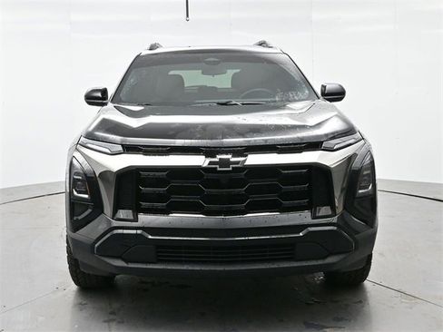Used 2026 Chevrolet Equinox ACTIV w/ Convenience Package III image 2