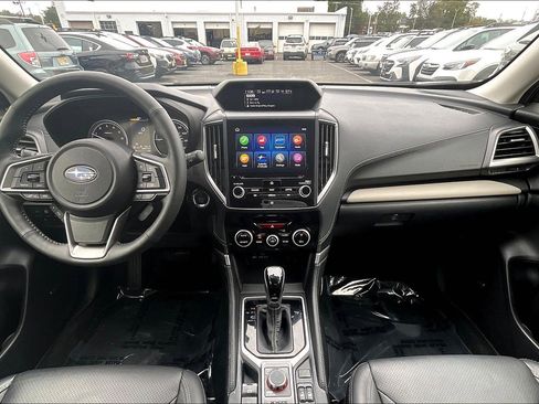 Certified 2022 Subaru Forester Limited image 13