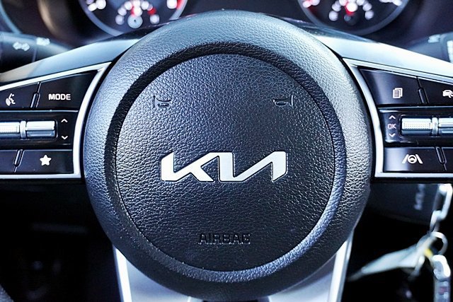 Used 2023 Kia Forte LXS w/ LXS Technology Package FWD image 42