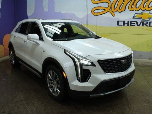 Used 2023 Cadillac XT4 Premium Luxury image 4
