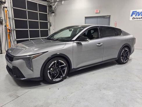 Used 2025 Kia K4 GT-Line w/ GT-Line Premium Package FWD image 3