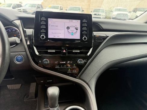 Used 2022 Toyota Camry LE FWD image 15