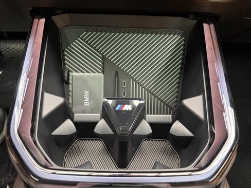 Used 2025 BMW X3 xDrive30i w/ Premium Package image 19