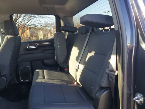 Used 2022 Chevrolet Silverado 1500 LT image 8