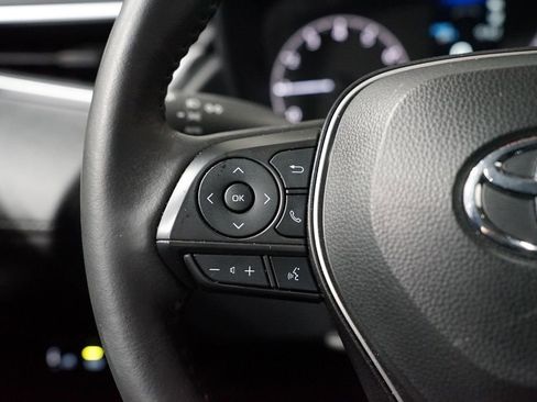 Certified 2024 Toyota Corolla Cross LE image 14