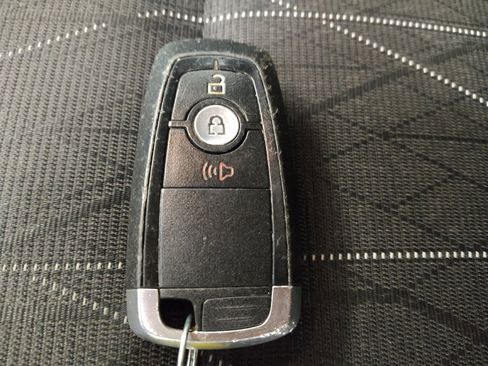 Used 2018 Ford EcoSport SE FWD image 32