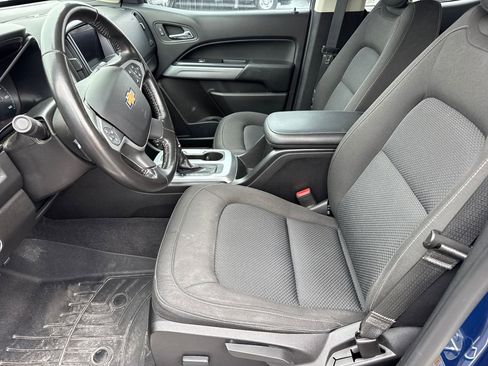 Used 2019 Chevrolet Colorado LT w/ LT Convenience Package RWD image 17