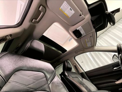 Used 2023 Nissan Pathfinder Platinum AWD/4WD image 23