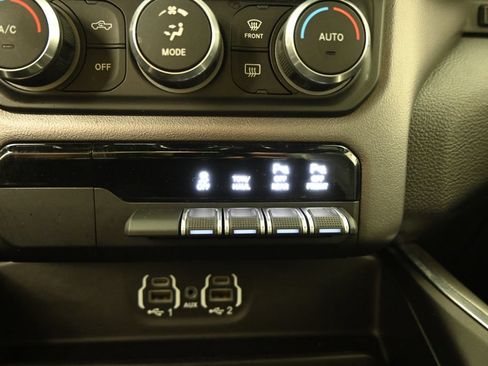 Used 2020 RAM 1500 Laramie w/ Sport Appearance Package AWD/4WD image 30