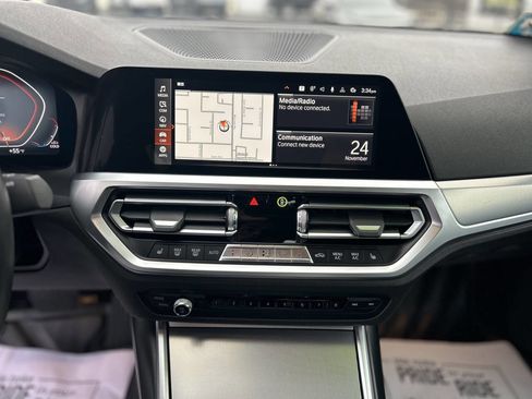 Used 2020 BMW 330i xDrive 330i xDrive AWD 4dr Sedan w/ Premium Package image 13