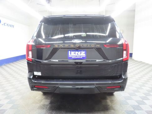 Used 2025 Ford Expedition Tremor AWD/4WD image 36