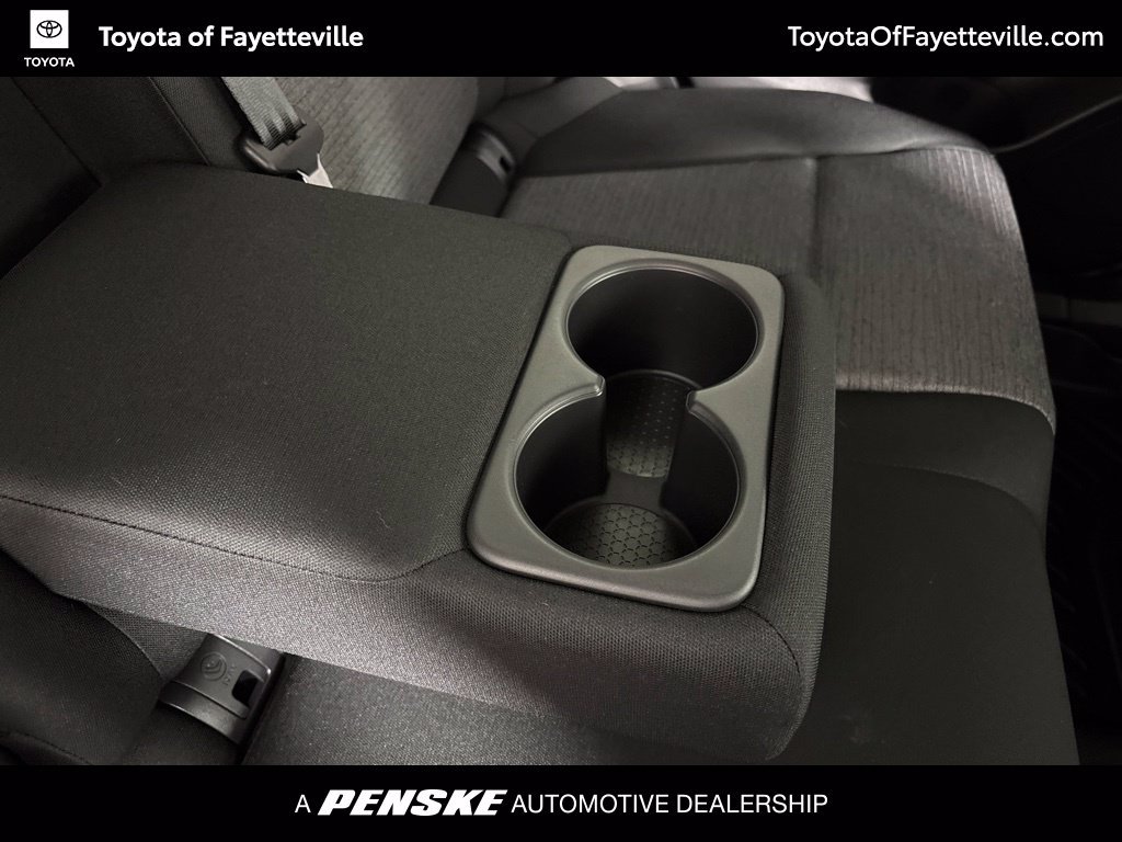Used 2022 Nissan Rogue SV AWD/4WD image 16
