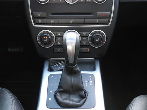 Used 2014 Land Rover LR2 HSE image 30