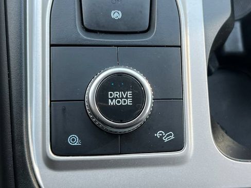 Used 2023 Ford Explorer 4WD image 29