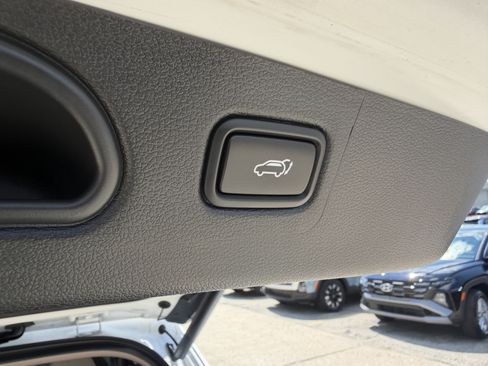 Used 2021 Hyundai Tucson Sport w/ Cargo Package FWD image 13