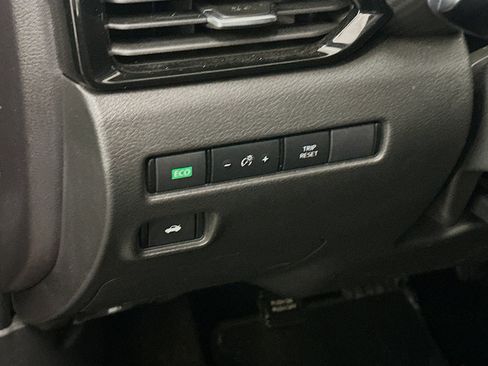 Used 2024 Nissan Sentra SV w/ All-Weather Package image 17