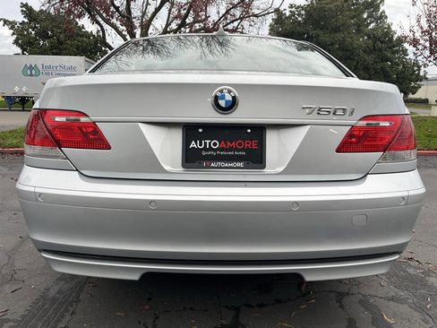 Used 2007 BMW 750i image 8
