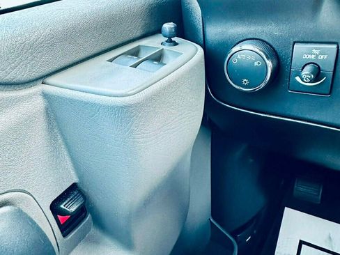 Used 2023 Chevrolet Express 3500 LT w/ LT Preferred Equipment Group image 15