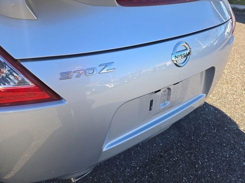 Used 2017 Nissan 370Z Sport Tech image 15