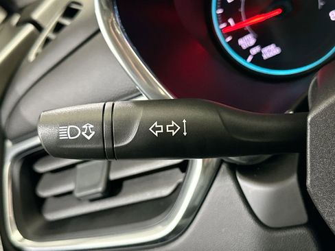 Used 2019 Chevrolet Equinox LT image 29