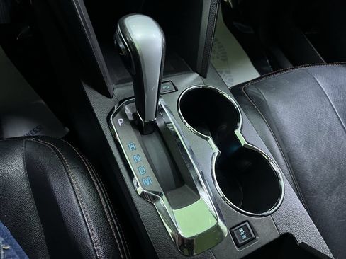 Used 2010 Chevrolet Equinox LT w/ Vehicle Interface Package FWD image 24