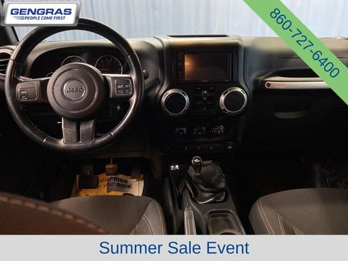 Used 2017 Jeep Wrangler Unlimited Rubicon AWD/4WD image 26