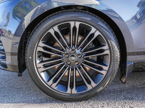 New 2026 Land Rover Range Rover Velar Dynamic SE image 11