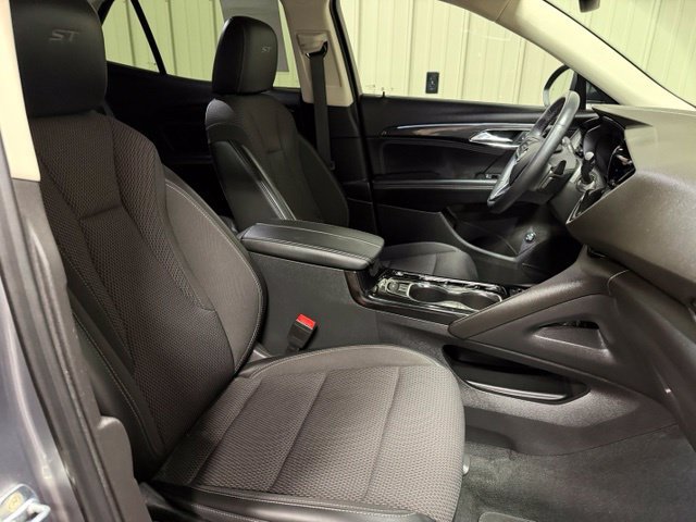 Used 2022 Buick Envision Preferred FWD image 28