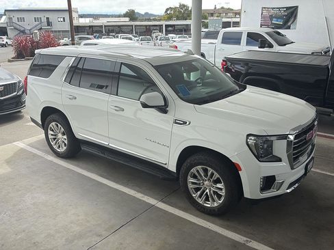 Used 2021 GMC Yukon SLT w/ SLT Premium Package image 21
