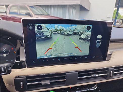 New 2026 Lincoln Corsair Premiere image 36